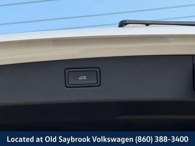 Certified 2025 Volkswagen Tiguan SEL R-Line AWD/4WD image 23