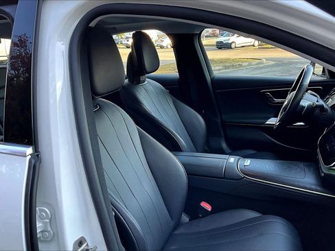 Used 2025 Mercedes-Benz E 350 Sedan w/ Winter Package image 8
