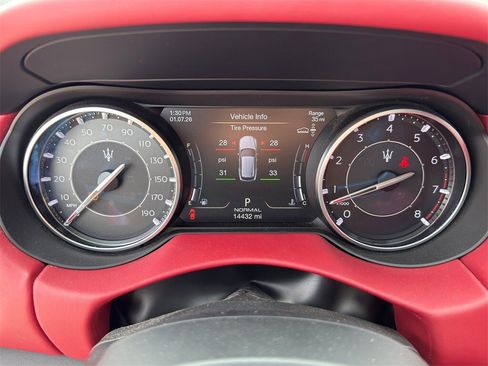 Used 2023 Maserati Levante Modena image 21