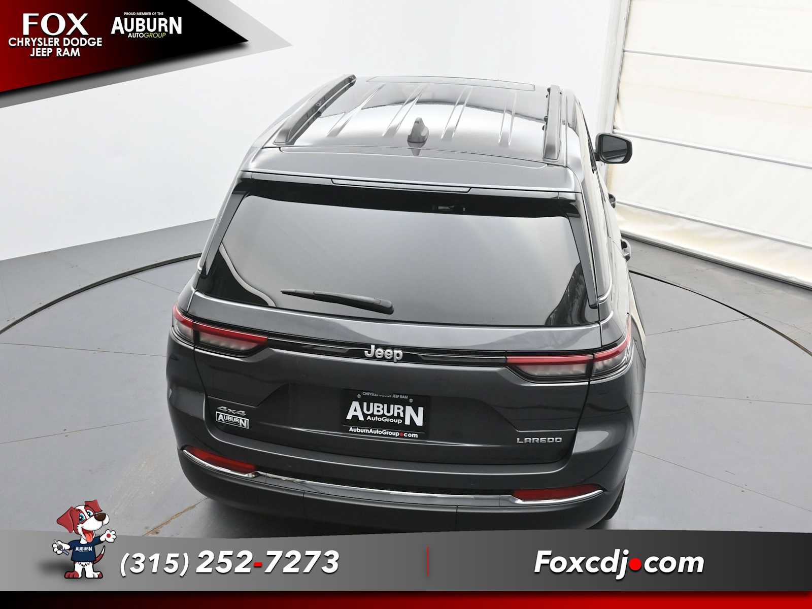 Used 2024 Jeep Grand Cherokee Laredo X w/ Luxury Tech Group I AWD/4WD image 33
