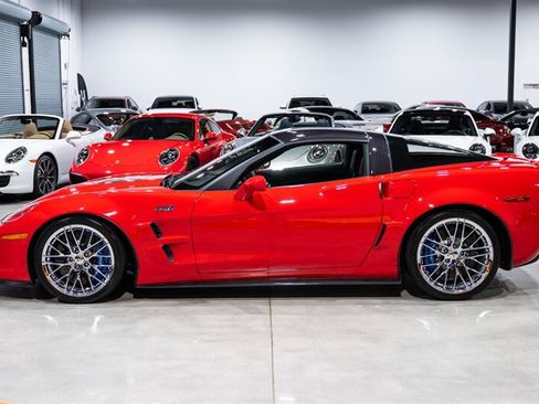 Used 2010 Chevrolet Corvette ZR1 w/ Preferred Equipment Group RWD image 3