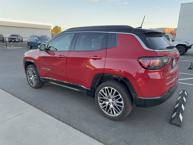 Used 2023 Jeep Compass Limited w/ Elite Group AWD/4WD image 5