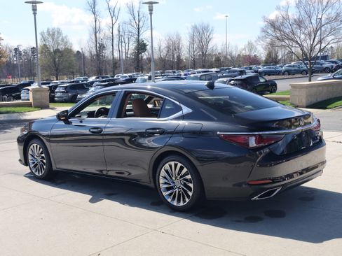 Used 2025 Lexus ES 350 Ultra Luxury image 7