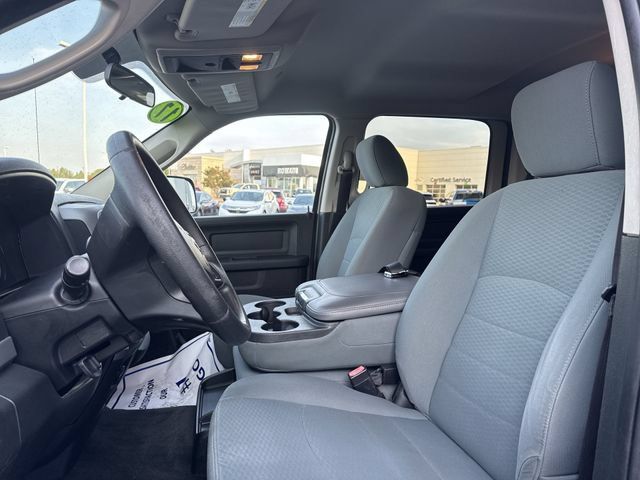 Used 2017 RAM 1500 Express w/ Express Value Package AWD/4WD image 12
