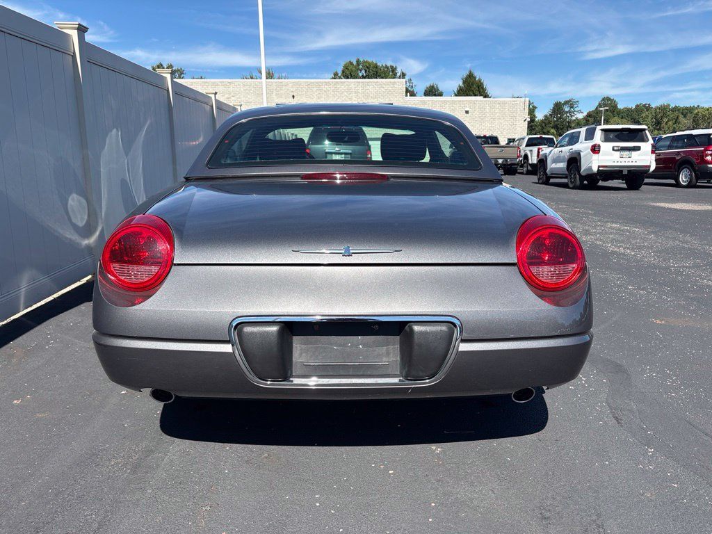 Used 2003 Ford Thunderbird RWD image 4