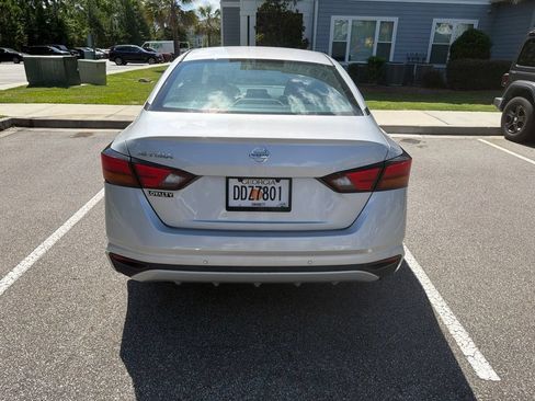 Used 2021 Nissan Altima 2.5 S w/ Driver Assist Package FWD image 5