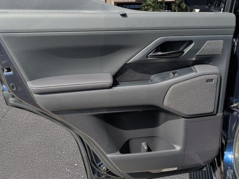 Certified 2025 Lexus GX 550 AWD/4WD image 24