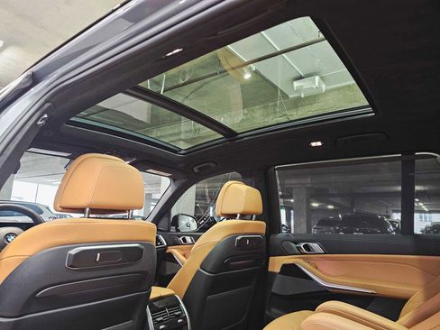 Used 2024 BMW X7 xDrive40i w/ M Sport Package image 26