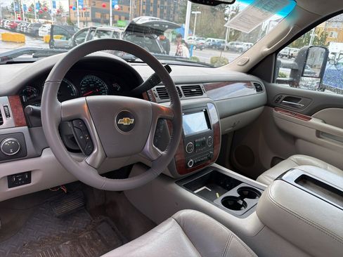 Used 2012 Chevrolet Silverado 2500 LTZ image 16