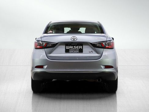 Used 2018 Toyota Yaris iA image 4