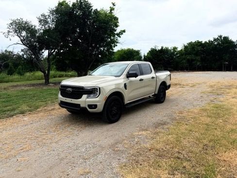 Used 2025 Ford Ranger XLT AWD/4WD image 3