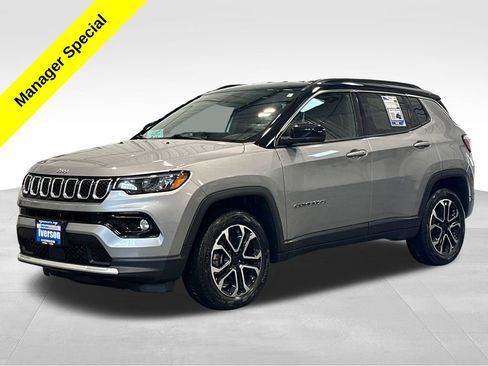 Used 2023 Jeep Compass Limited AWD/4WD image 3