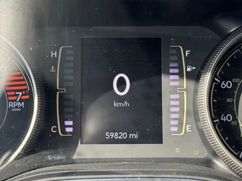 Used 2019 Jeep Cherokee Latitude Plus image 36