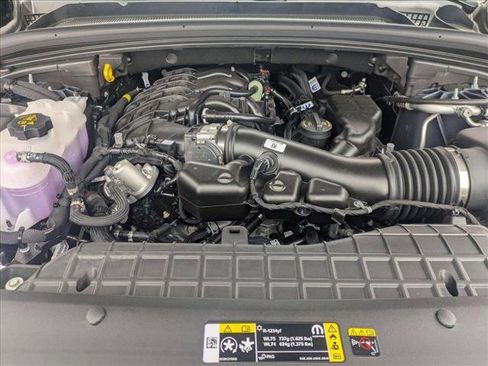 New 2025 Jeep Grand Cherokee L Altitude image 17