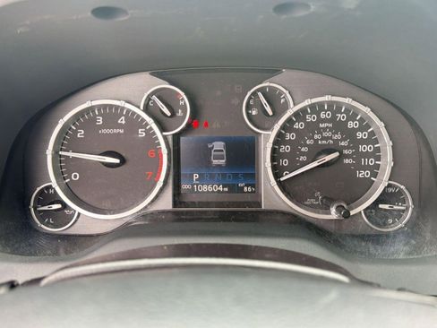 Used 2016 Toyota Tundra SR5 w/ SR5 Upgrade Package RWD image 17