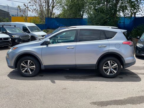 Used 2016 Toyota RAV4 XLE AWD/4WD image 3