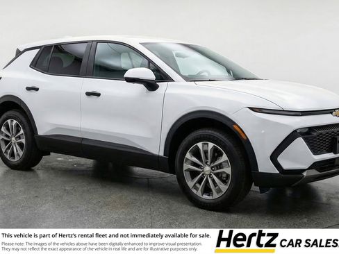 Used 2025 Chevrolet Equinox LT image 1