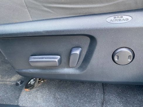 Used 2014 Toyota Tundra SR5 w/ SR5 Upgrade Package image 19