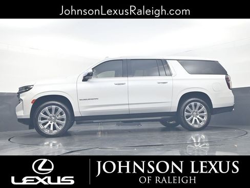 Used 2024 Chevrolet Suburban Premier AWD/4WD image 21
