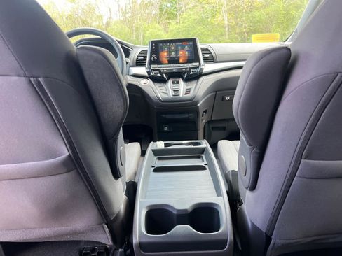 Used 2018 Honda Odyssey EX image 34
