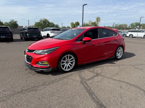 Used 2017 Chevrolet Cruze LT w/ Convenience Package FWD image 1
