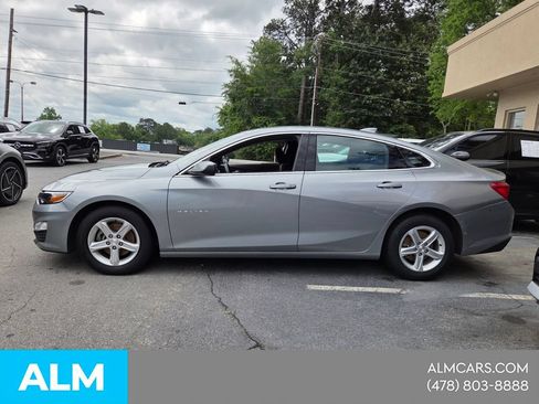 Used 2024 Chevrolet Malibu LT FWD image 2