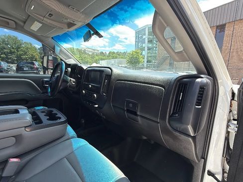 Used 2018 Chevrolet Silverado 3500 W/T w/ WT Convenience Package AWD/4WD image 21
