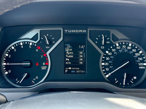 Used 2022 Toyota Tundra SR5 w/ SR5 Premium Package image 27