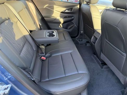 Used 2025 Buick Envista Avenir image 8