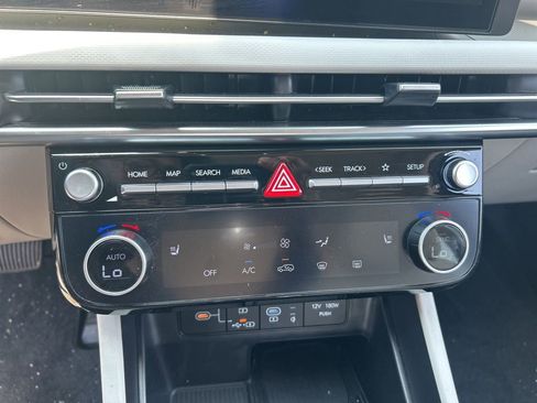 Certified 2025 Hyundai Tucson SEL FWD image 17