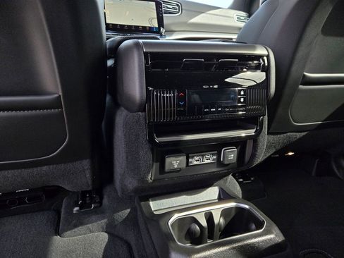 New 2026 Jeep Grand Wagoneer 4WD image 28
