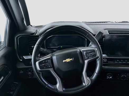 Used 2024 Chevrolet Silverado 1500 LT AWD/4WD image 17