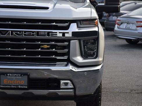 Used 2020 Chevrolet Silverado 2500 LTZ w/ LTZ Convenience Package image 8