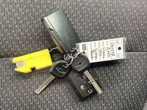 Used 2020 Chevrolet Silverado 1500 Custom w/ Custom Convenience Package image 47