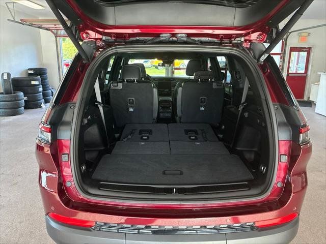 Certified 2025 Jeep Grand Cherokee L Laredo AWD/4WD image 19