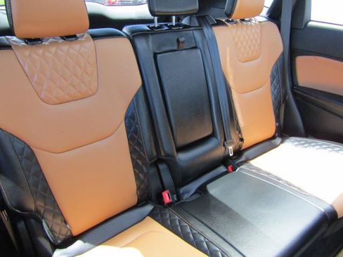 Used 2024 Ford Edge Titanium w/ Titanium Elite Package AWD/4WD image 13