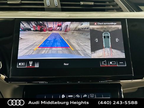 Used 2021 Audi e-tron Premium Plus w/ Premium Plus Package image 16