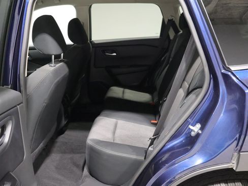 Used 2024 Nissan Rogue SV AWD/4WD image 18
