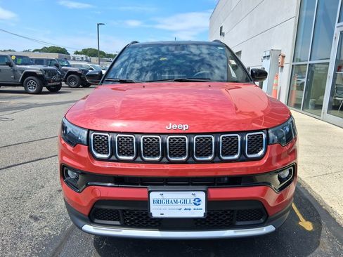 Used 2023 Jeep Compass Limited AWD/4WD image 3