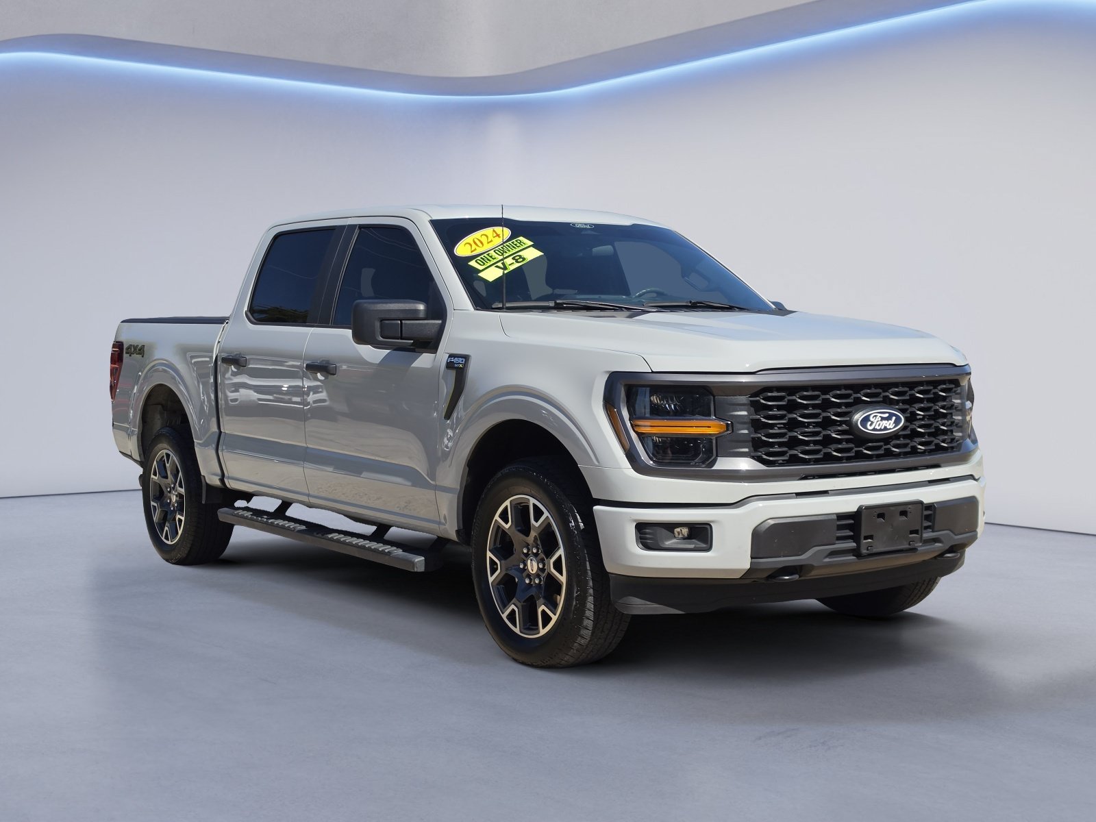 Used 2024 Ford F150 STX AWD/4WD image 3