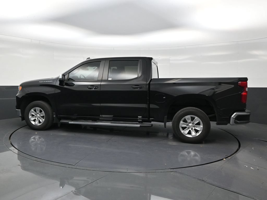 Used 2023 Chevrolet Silverado 1500 LT RWD image 2