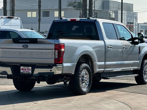 Used 2022 Ford F250 XLT w/ XLT Premium Package image 4