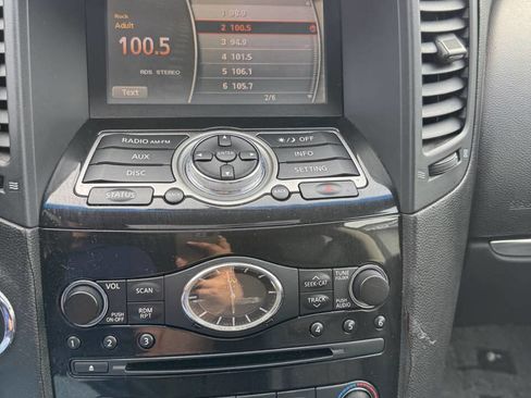 Used 2010 INFINITI FX35 AWD w/ Premium Pkg image 18