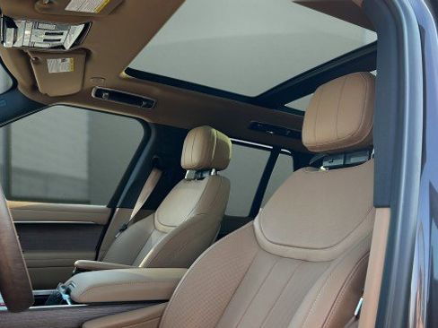 New 2026 Land Rover Range Rover SE image 31