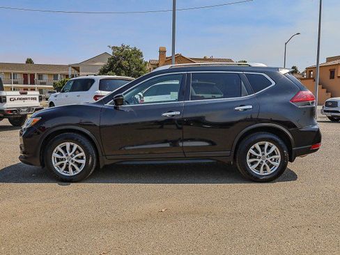 Used 2018 Nissan Rogue SV image 7