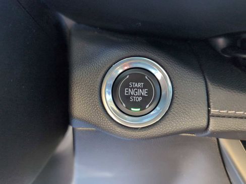 Used 2023 Buick Envision Essence w/ Sport Touring Package image 16