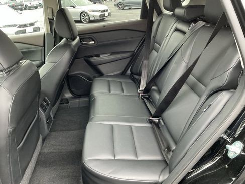 Used 2022 Nissan Rogue SV w/ SV Premium Package image 12