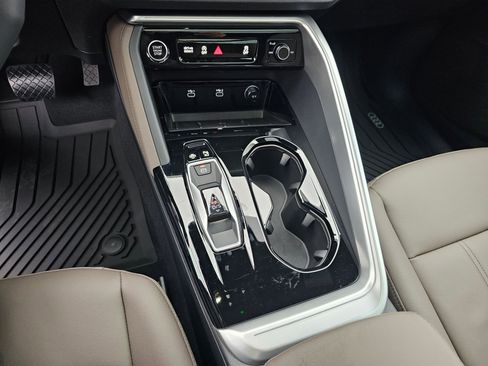 New 2025 Audi Q5 Premium Plus image 22