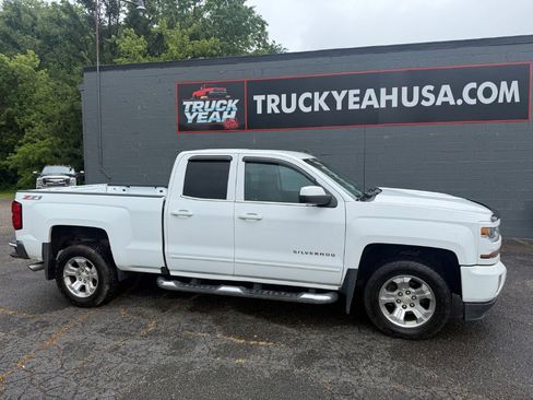 Used 2016 Chevrolet Silverado 1500 LT w/ All Star Edition AWD/4WD image 4