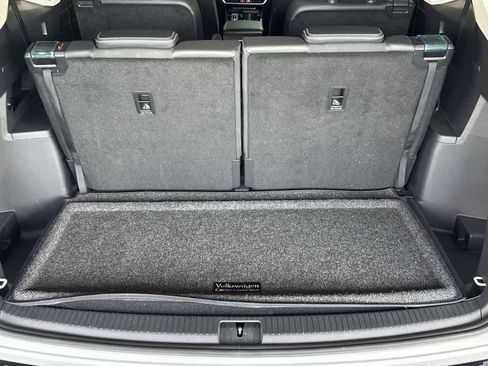 Used 2026 Volkswagen Atlas SE FWD image 25